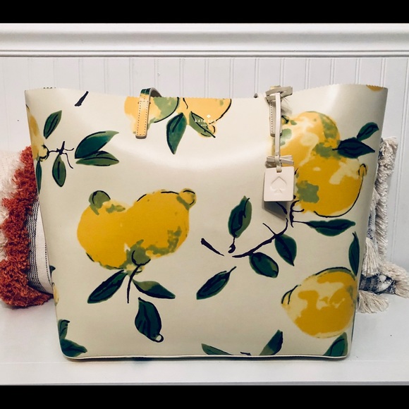 kate spade Handbags - Kate Spade Lemon Street XL Leather Tote